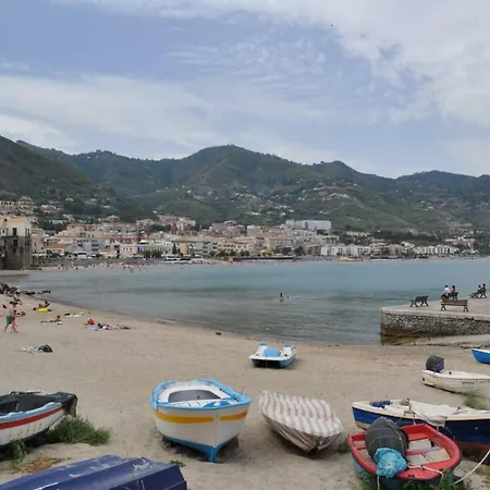 Dom wakacyjny Ernest Mary House Cefalù