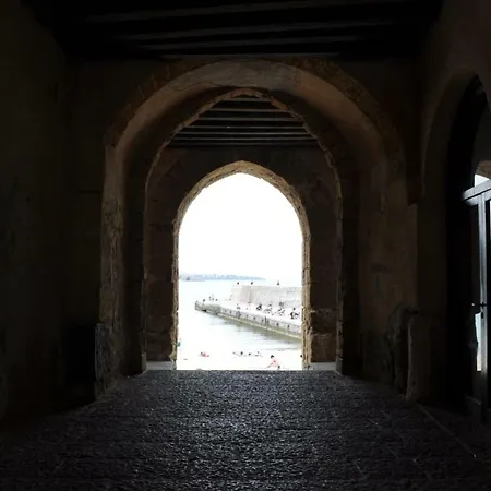 Ernest Mary House Cefalù